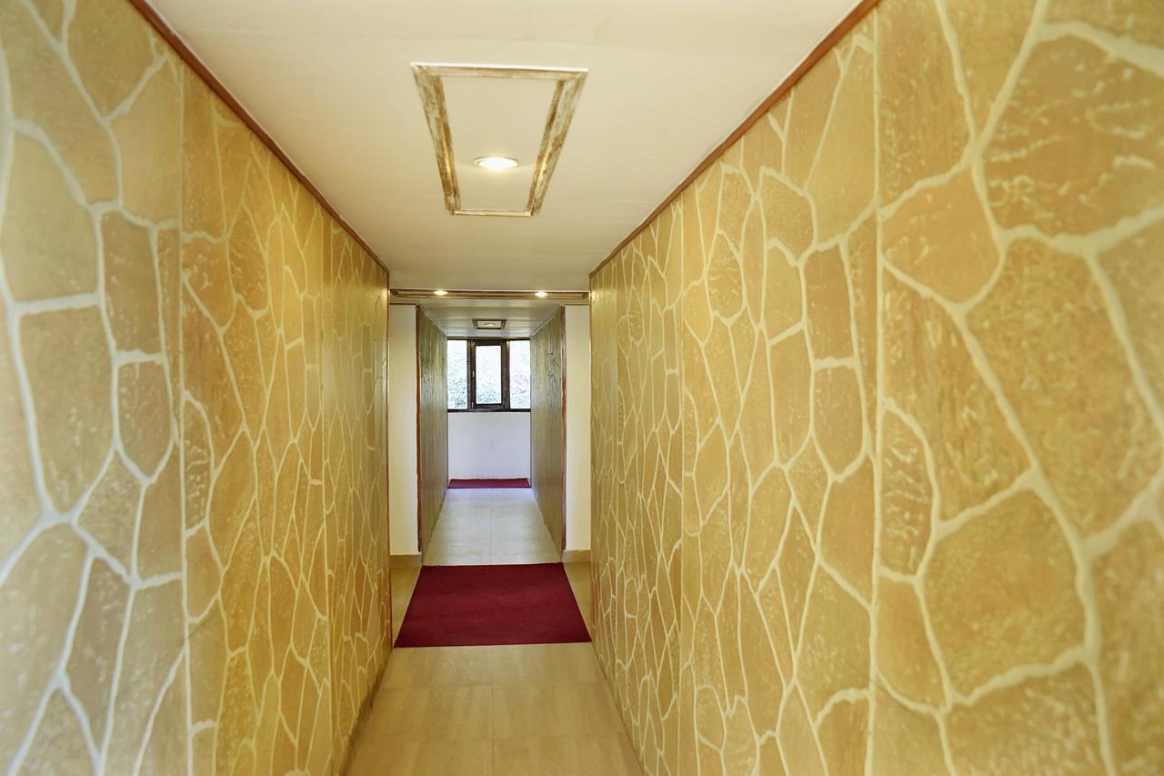 Oyo 8917 Hotel Crystal Palace Šimla Exteriér fotografie